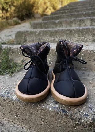 Женские трендовые зимние дутики сапожки