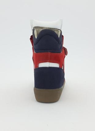 Продам женские сникерсы