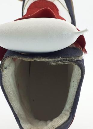 Продам женские сникерсы