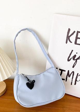 Женская сумка с кулоном любви голубая