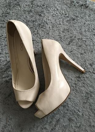 Кожаные туфли