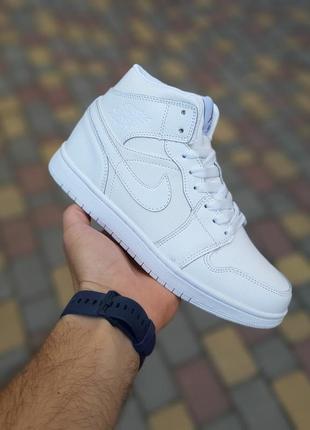 Теплые зимние кожаные кроссовки nike jordan 1 высокие белые высокие женские зимние кроссовки найк джордан