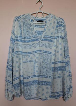 Белая натуральная блузка в голубой цветочный принт, блуза в стиле вышиванки, рубашка 50-56 г.1 фото