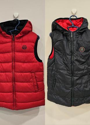 Жилетка безрукавка двостороння mayoral на зріст 128 см.