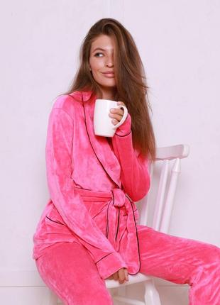 Теплые велюровые пижамы10 фото