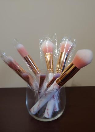 Набор кисточек для макияжа