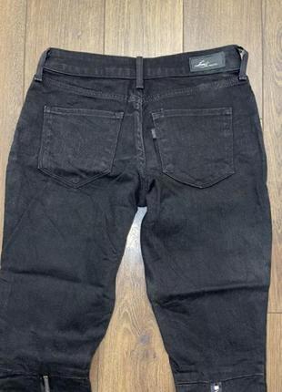 Стильные черные укороченные фирменные джинсы ’’levi’s’’,s на змейках до колен оригинал4 фото