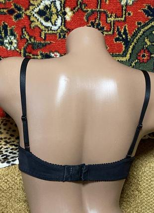 Классный эротичный бюстгальтер для ролевых игр фотосессии с полуоткрытой грудью6 фото
