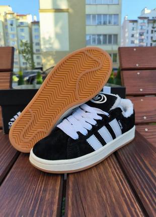 Зимові жіночі кросівки adidas campus black white fur хутро3 фото