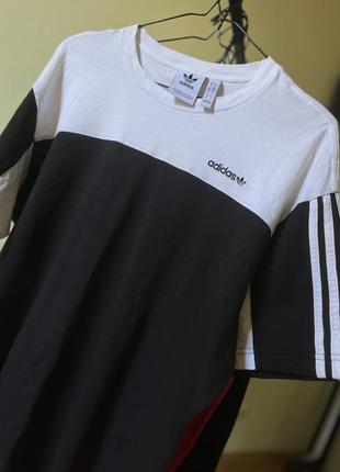 Футболка adidas