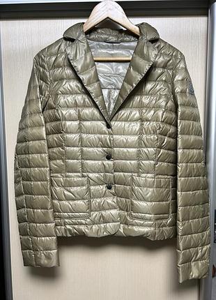 Куртка,жакет milestone!