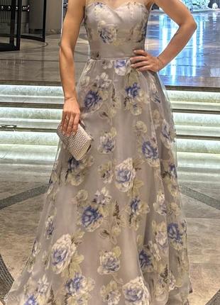 Неймовірне вечірнє плаття від італійського виробника