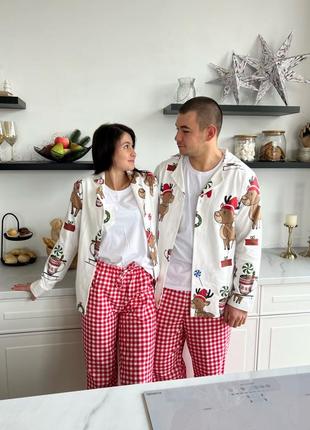 Тепленькі піжами з оленями для нового року