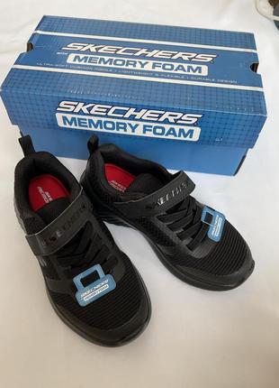 Кроссовки skechers memory foam2 фото