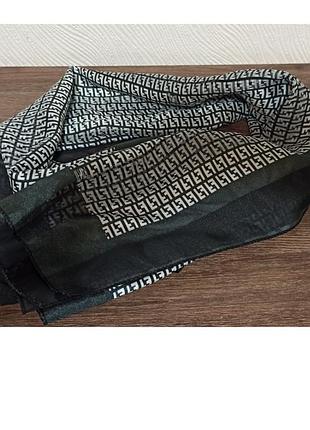 Шарф fendi