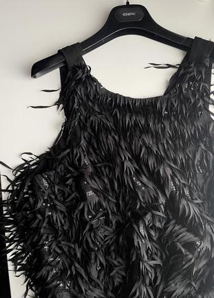 Объемное черное платье длины мини с блестками next1 фото