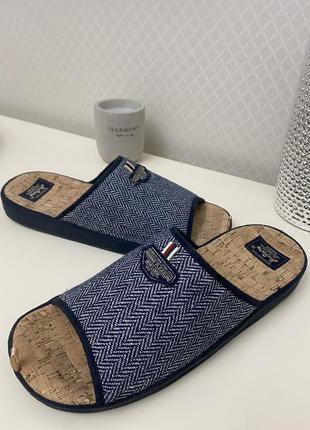 Тапочки мужские с открытыми пальцами на пробке от home story.