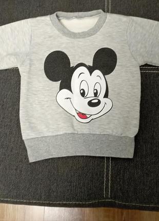 Тепла кофта в гарному стані