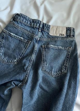 Качественные джинсы мом с рваностями10 фото