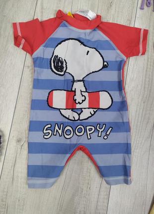 Плавательный костюм для мальчика snoopy от next размер 86 (12-18 месяцев)2 фото