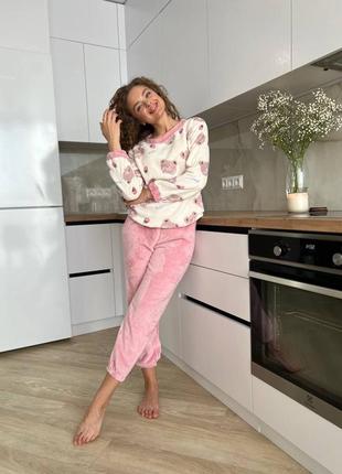 Теплая бело-розовая пижама с pinterest 🤍
