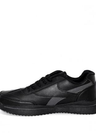 Чоловічі чорно-сірі кросівки на шнурках2 фото