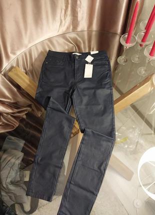 Матовые кожаные брюки с восковым напылением7 фото