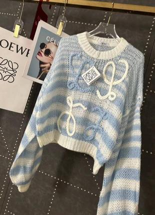 Нереальный свитер в стиле loewe