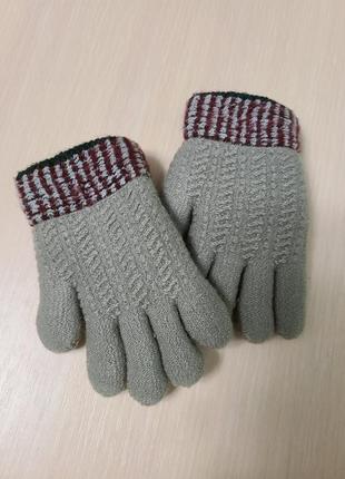 Зимние перчатки на меху1 фото