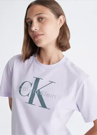 Футболка с лого оригинал calvin klein 40wp4034 фото