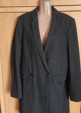 Великолепное мужское пальто цвет серый размер м2 фото