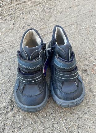 Новые детские демисезонные ботинки6 фото