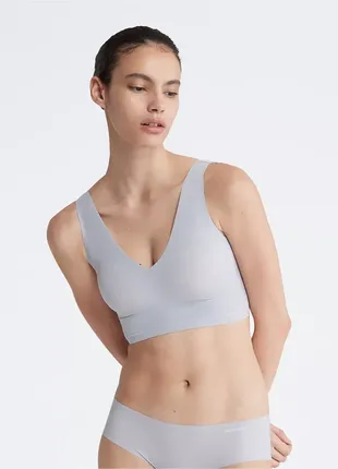 Бесшовный топ бюстгальтер оригинал calvin klein qf4708