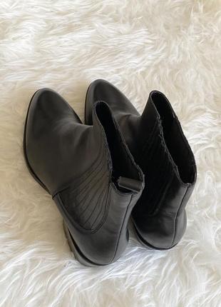 Кожаные ботинки zara, черного цвета5 фото