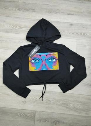 Чорний укорочений топ з капюшоном та довгим рукавом двухнитка толстовка худі з принтом