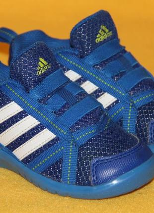 Кроссовки adidas р.23 стелька 14,5 см