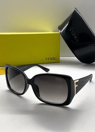 Женские брендовые очки от солнца (5006)1 фото