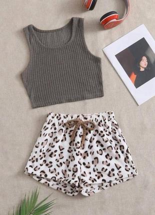 Женская пижама топ и махровые шорты, цвет серый3 фото