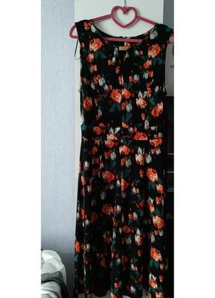 Полуприталенное трикотажное платье миди принт осенние цветы 🍁🌿1 фото