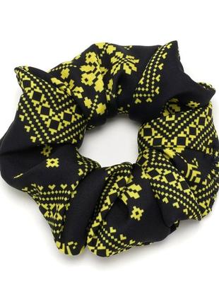 Гумка для волосся з шовкової тканини з візерунком "вишиванка"