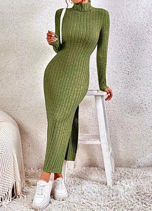 Стильное платье-миди рубчик