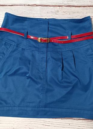 Синяя юбочка с красным пояском