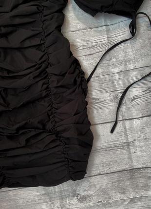 Сукня об‘ємні широкі короткі рукави ліхтарики плаття коротке міні зав‘язки стяжки затяжки зібране відкриті плечі по фігурі4 фото