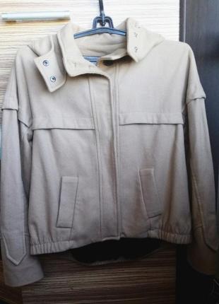 Бежевая куртка из пальтовой ткани zara2 фото