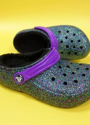 Утеппленные крокс сабо тапочки crocs classic glitter lined clog