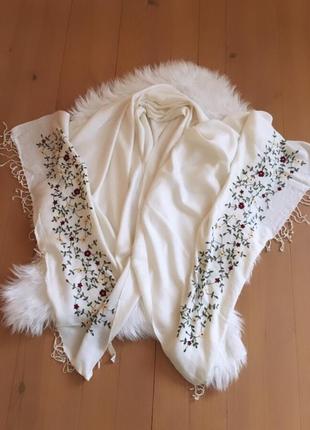 Шарф палатін з вишивкою