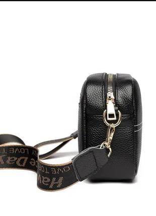 Жіноча сумочка кросбоді (чорна)5 фото