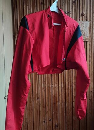 Червона літня куртка-трансформер, жилет adidas унісекс зі світловідбивачами