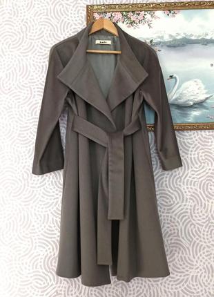 Шикарное шерстяное  пальто италия3 фото