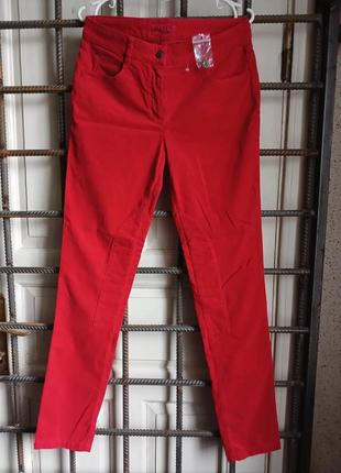 Scapa
яскраві червоні котонові джинси
